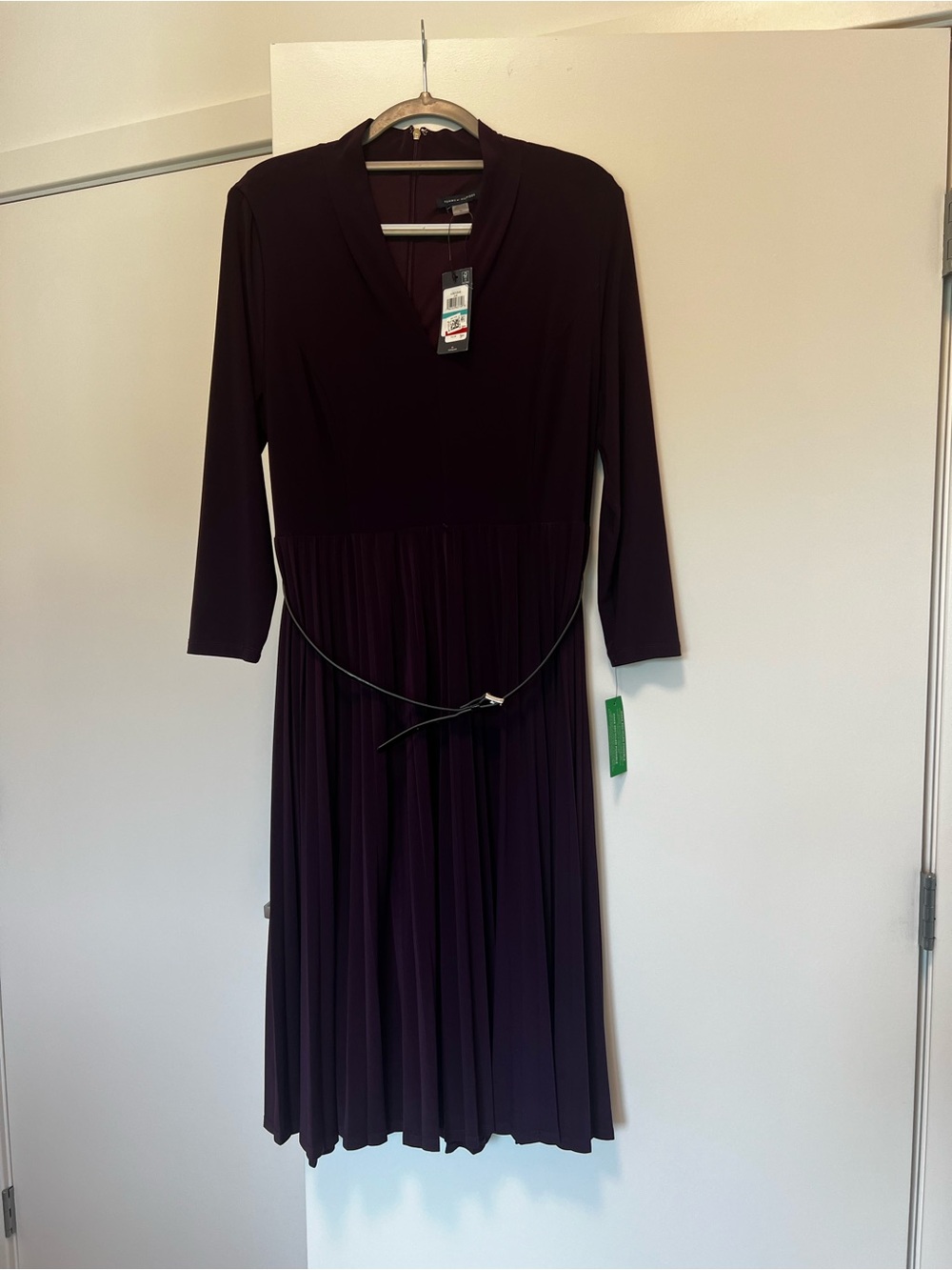 Tommy Hillfiger Elegant Long-Sleeve Midi Dress in Deep Plum NWT size 16 $40